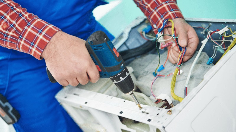 Alaşehir Dominox Dominox çamaşır makinesi kart tamiri – Su almama arızası orijinal parça ile giderildi. - Teknik servis örneği